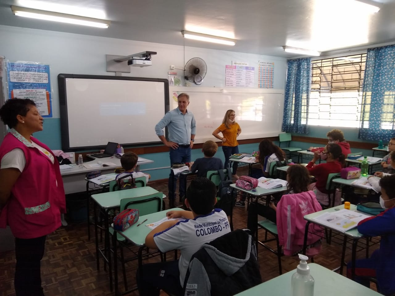 Secretário de Educação visita Escola Parque Santa Terezinha
