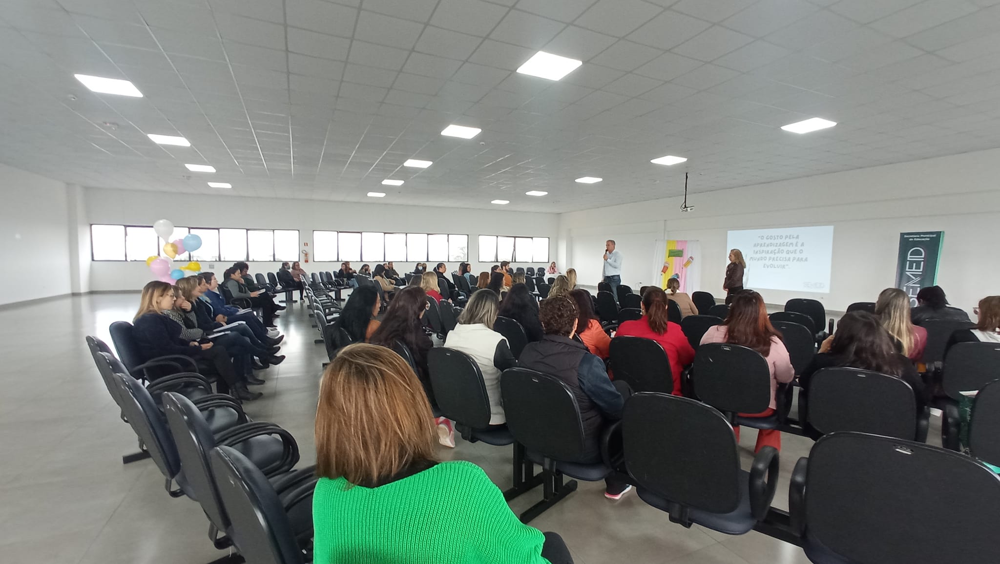 Educação realiza encontro com coordenadores da rede municipal de ensino