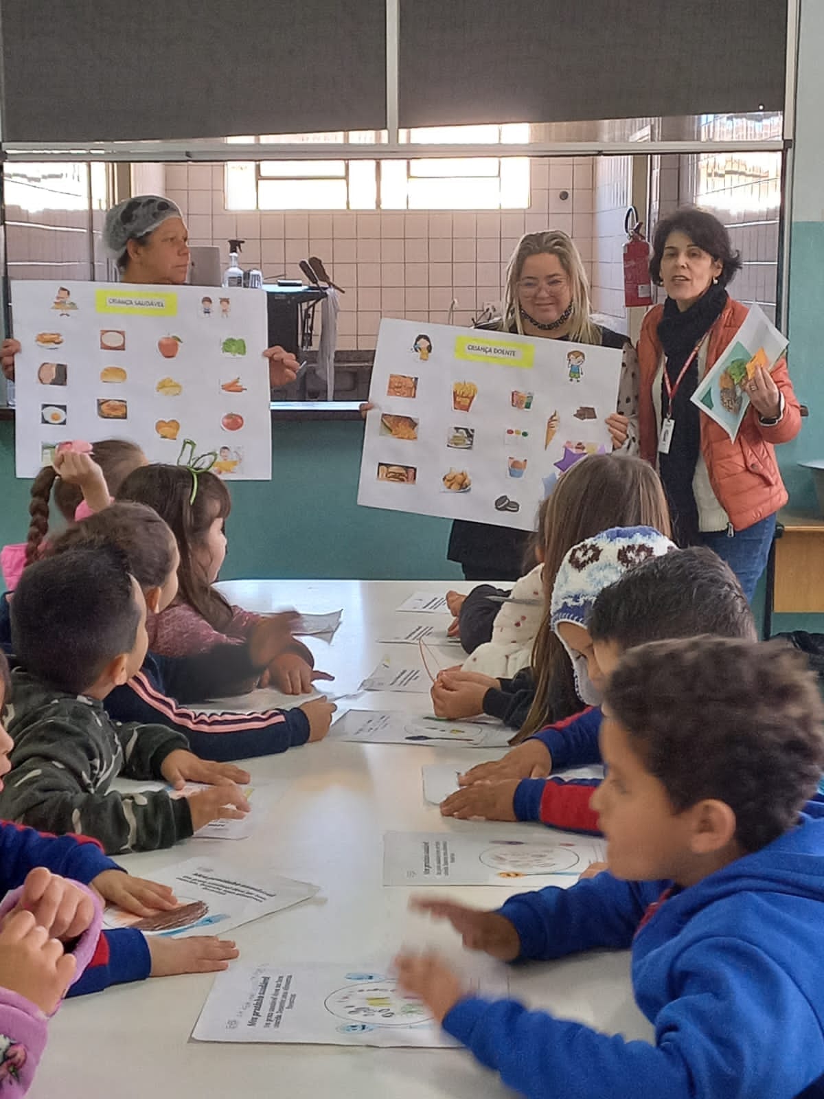 SEMED realiza visita em unidade de ensino para falar sobre a importância da alimentação saudável