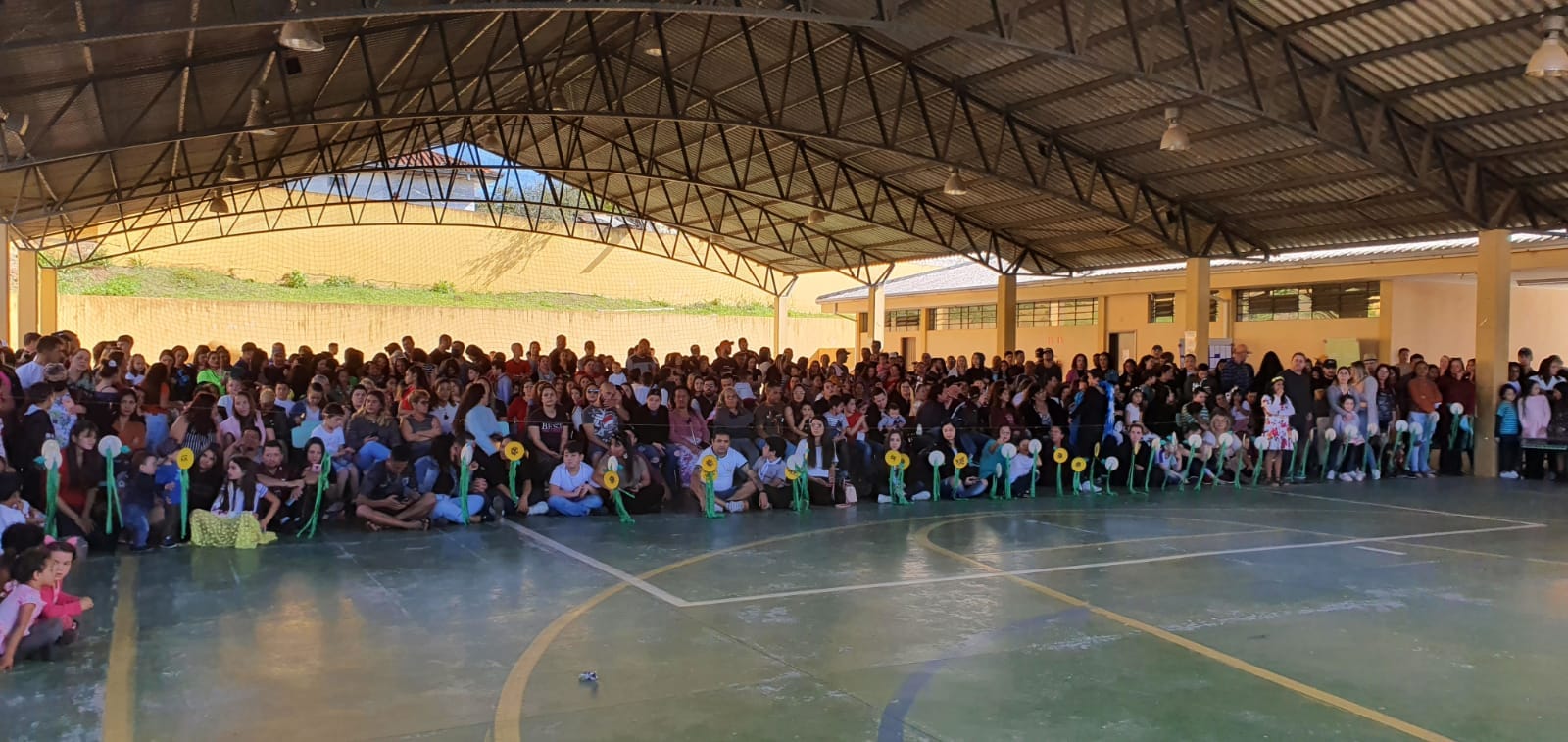 Escolas e CMEI’s realizam festa da primavera