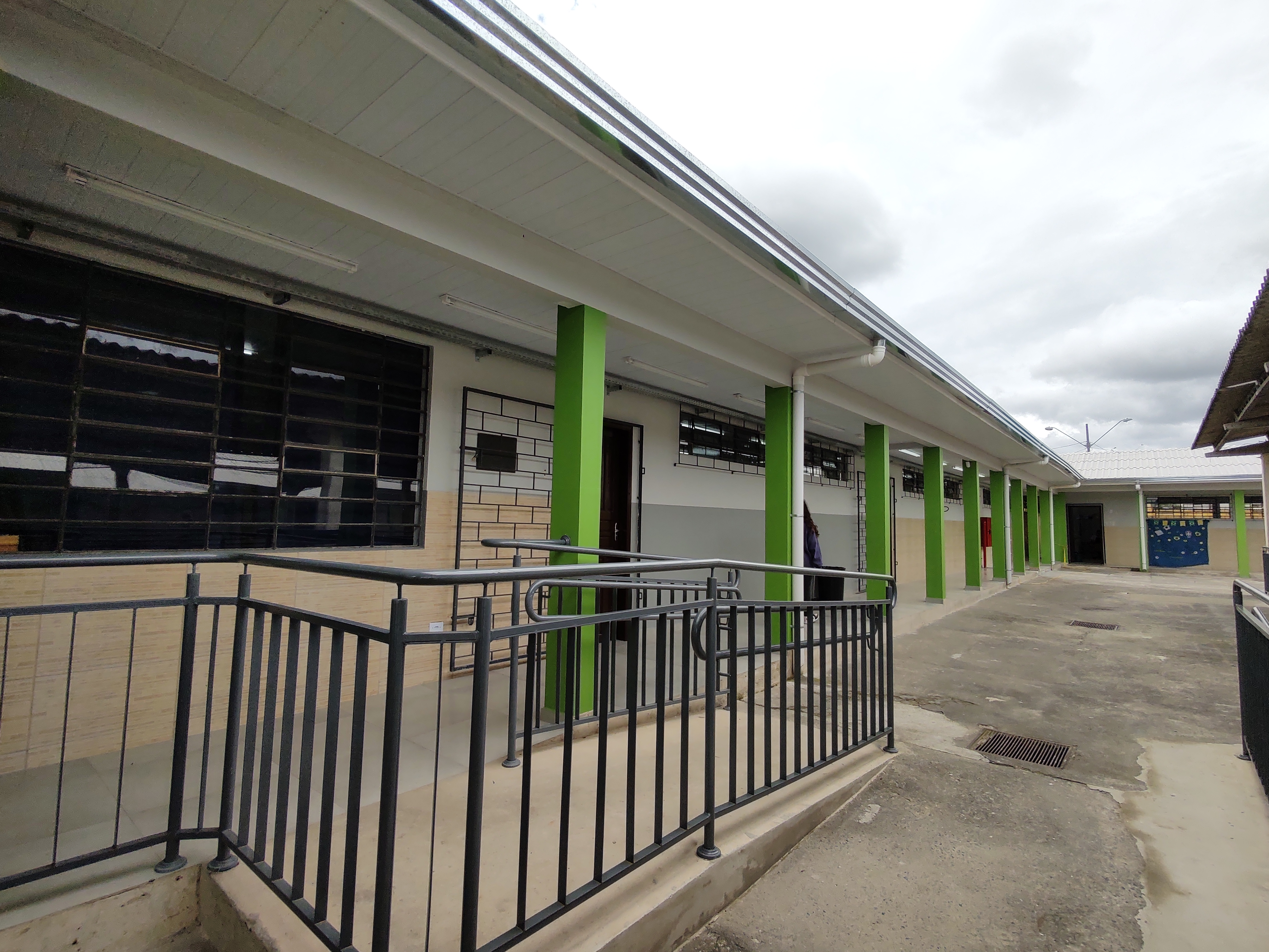 Obras na Escola Durval Secchi estão chegando a fase final